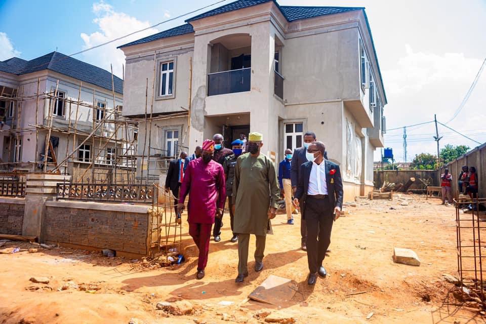 Opetuyii's tweet photo. Ogun State Governor, Prince @dabiodunMFR was at the residential estate being constructed by @officialopic in Abeokuta, to assess the level and quality of work. 
10th November, 2020 
�� @ademide4040 
#BuildingOurFutureTogether https://t.co/LTv8yMuXbM