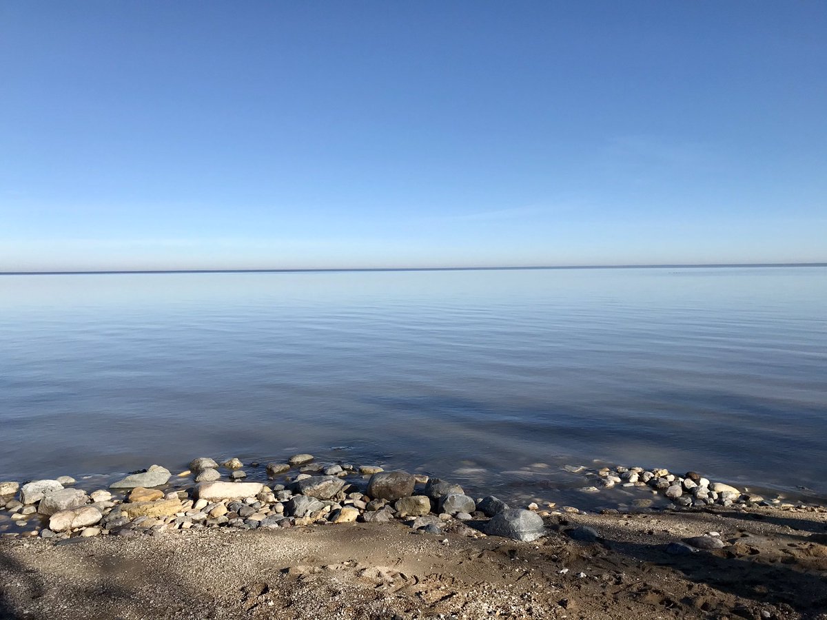 Milnekip's tweet photo. A couple of weeks ago we had a beautiful day from Mother Earth as we ventured to find our own Ishi rock!🥰🌎🌿♥️ Today our little loves practiced sharing their feelings with their special Ishi♥️  @MsBrunen @WpgBeachSchool https://t.co/IxYJhHs5fr