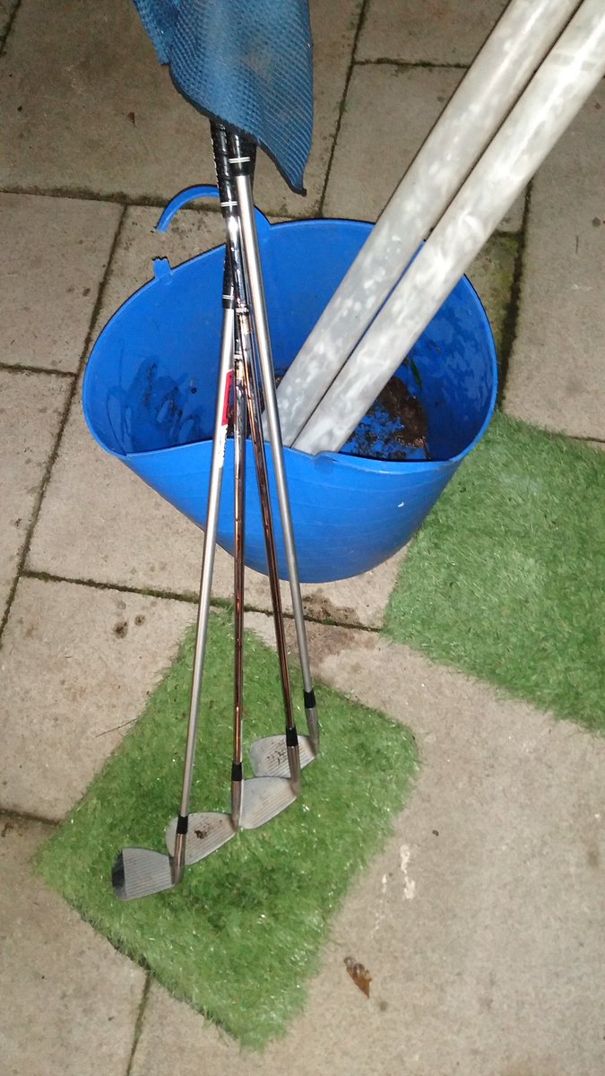 tenheads's tweet photo. @Kempygolf @vernonkay @TommyFleetwood1 All gone everyone in the other bucket 😉😂 https://t.co/qmPhtl6Cey