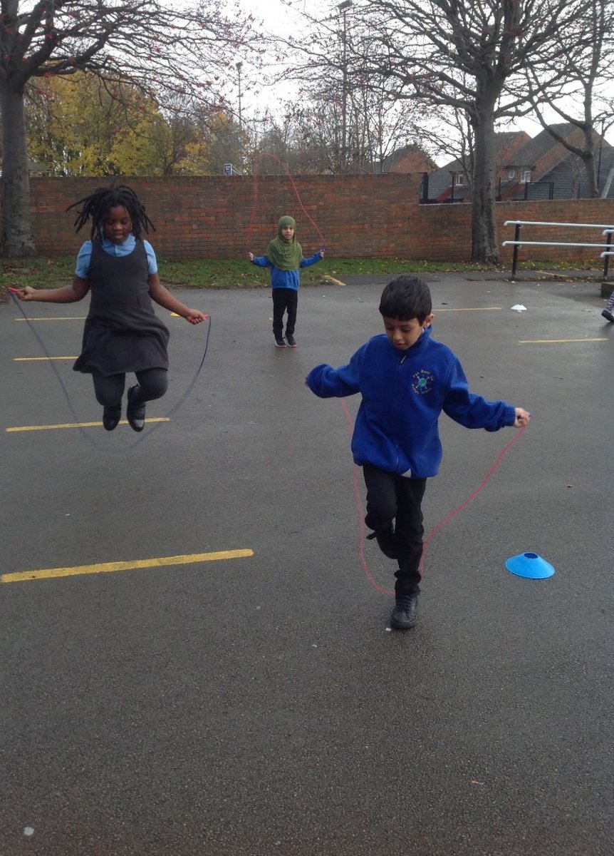 Pye Bank School tweet media