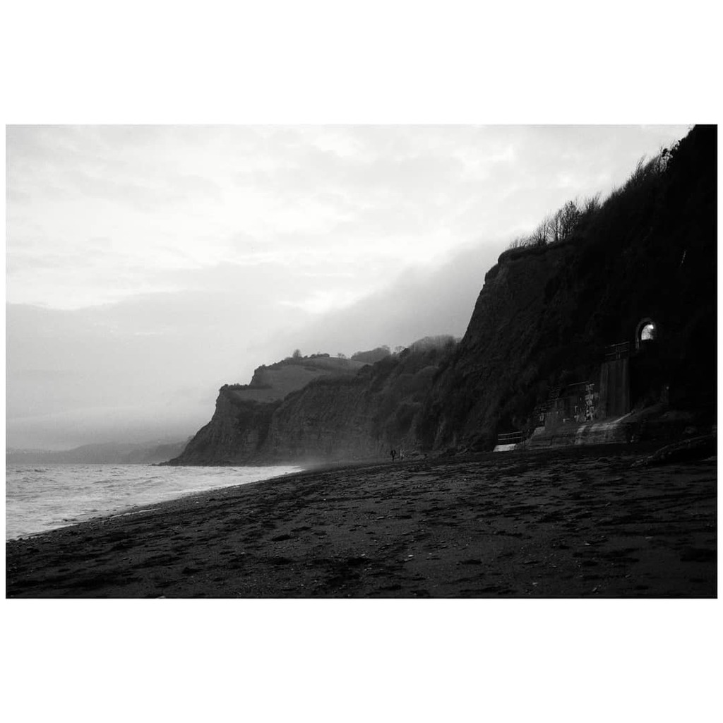 daniel_ellis_wp's tweet photo. Lockdown walks 1. Sea mist and rain making everything look particularly grim.
.
.
#lockdown2 #seamist #grim #wetweather #autumnwalks #beachscene #britishseaside #everydayphotography#embraceyourshadows #emptybeaches #lockdownwalks #staylocal #monochrome #… https://t.co/2PWe1PNsjS https://t.co/bi6STJ8KWb