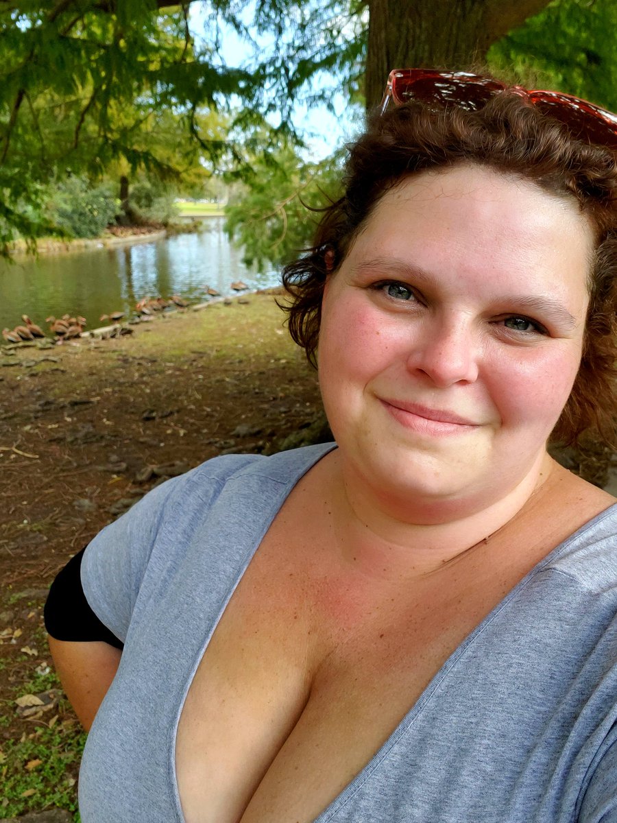 BigFunAdventur1's tweet photo. Went for a little hike. #obligatoryworkoutselfie #nomakeup #stayinghealthy #thickandhealthy #naturewalks #ilovenature #exhibitionist #milf #biggirlexercises #bodypositive #ifeelgood #VitaminD #lifestyle #behealthywithme #nofilter #comeonouradventure #natural #makeprogressdaily https://t.co/FNT5FWHrcO