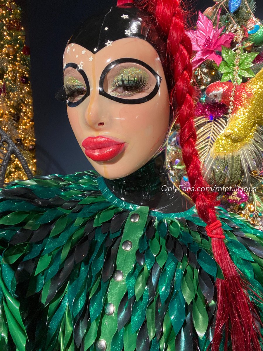 MFetilicious's tweet photo. Today I had my 2020 Christmas shooting with Kenza Photography. 🎄🤩 It was a wonderful day!
I have been waiting for this day so long!
A whole year I have been thinking about outfits and combinations I can wear
We shot 6 different outfits today! I’m so excited to see the results! https://t.co/zKRlkiCjnv