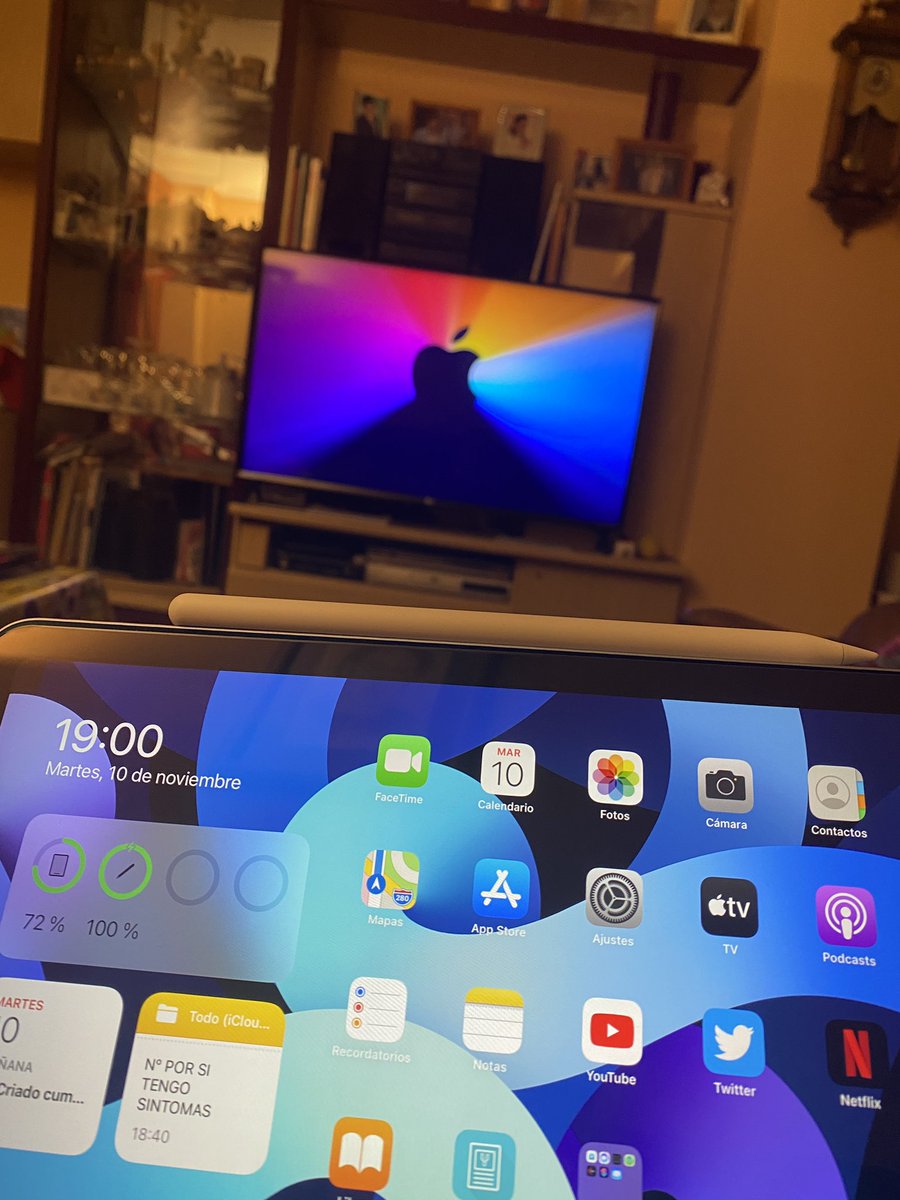 MiikeelH34's tweet photo. #AppleEvent https://t.co/SpQqhQKfNP