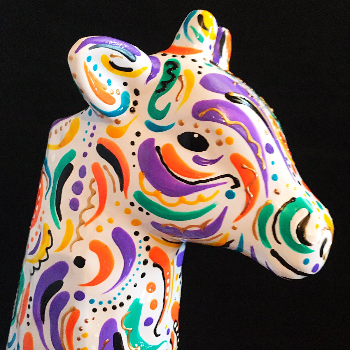 Hazceramics's tweet photo. Do you love giraffes? Then how about adding this lovely giraffe head vase to your home. It’s priced at £19.99 with free U.K. shipping on Etsy.
Link https://t.co/Gd3sLtYZ8Q
#inbizhour #tuesdaymotivations #shoppingstar #giraffes https://t.co/YVXePHwV6i