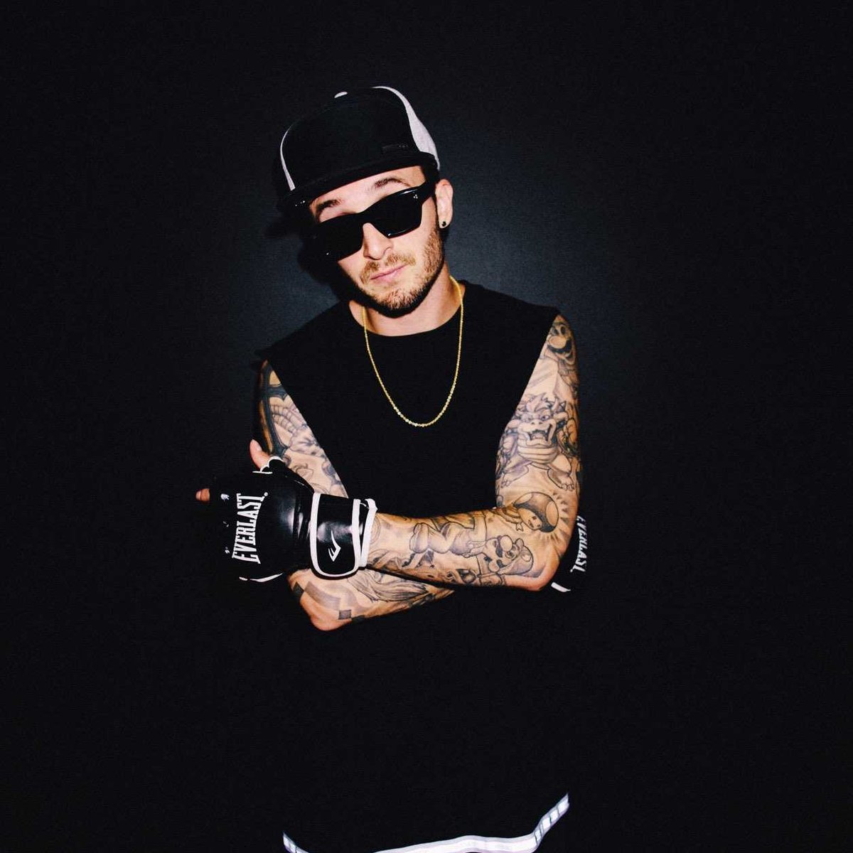 #ICYMI Chris Webby dropped a new song and video last week! Check out 'Triggered' now!
Watch here: bit.ly/2JW354T
Tickets: bit.ly/2Iez148