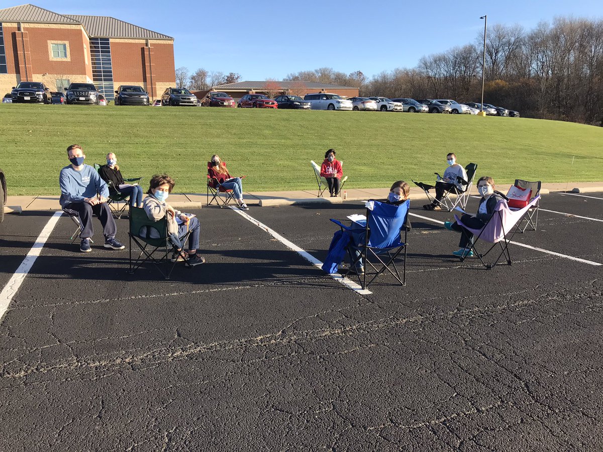FrenchclassWahl's tweet photo. Socially distanced discussion of The Little Prince and what the baobabs represent! @KenstonKHS https://t.co/Xre55iqMf0
