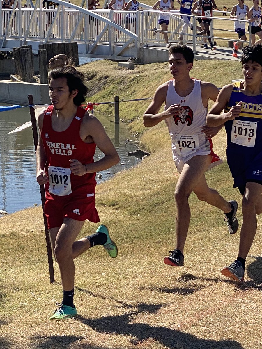LennyLasher1's tweet photo. Congratulations Alejandro! 10th Place at UIL Regional Cross Country Championships! #castleberryisd #cisdathletics https://t.co/zRrRHMnjoW