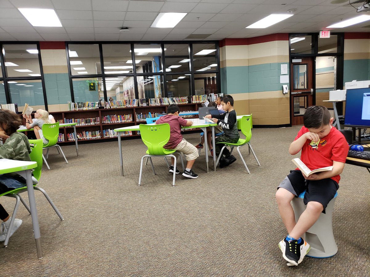 mrs_laubinger's tweet photo. Book Club with 2nd Grade! In @Ms_Baughn 's Class, we are enjoying "Socks" by Beverly Cleary.
@HumbleISD_LSE #leopardspotting  #thehumblelibrarian https://t.co/kZ4zwvHZb9