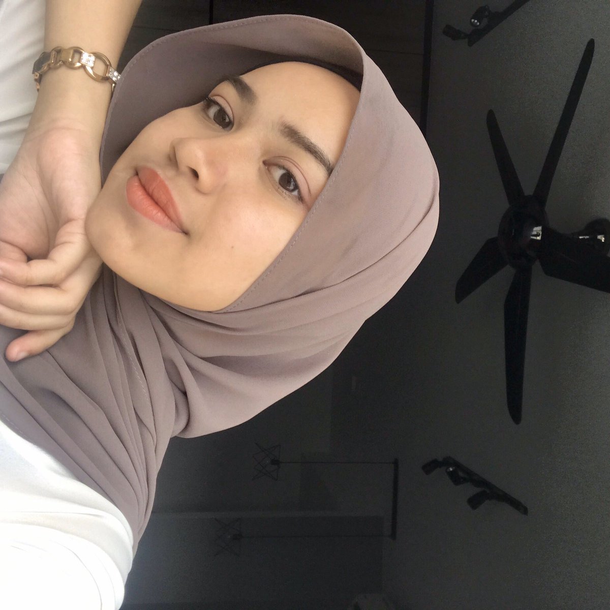 _azfk's tweet photo. 38 more days to the date we met for the first time &amp; 83 more days to the day "we" will become 1 (years old) 🥰❣️ https://t.co/pPXTAVHnZi