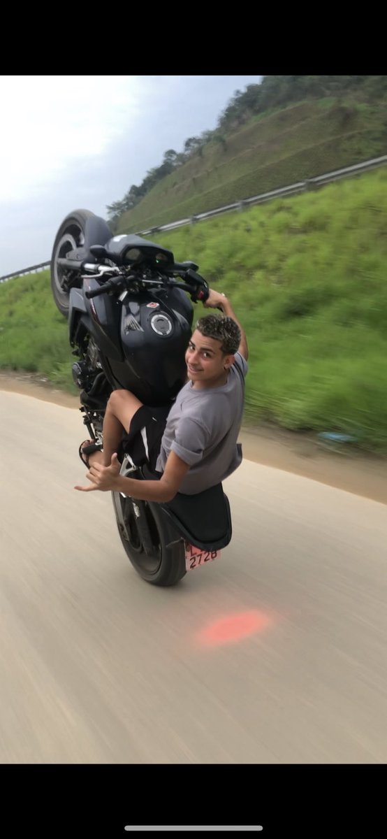 021_klebiin's tweet photo. 2 de hj🥳🥰😛😛 https://t.co/jdMz68fEv5