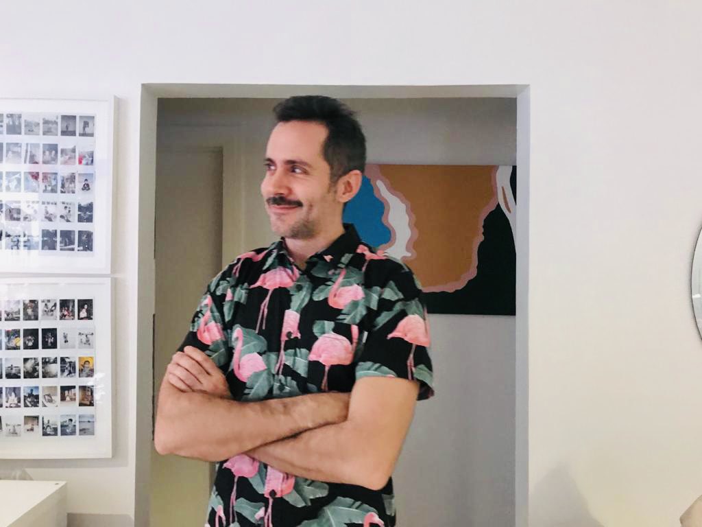 LedVarela's tweet photo. Su comediante de confianza. https://t.co/cEGoU2m1OU