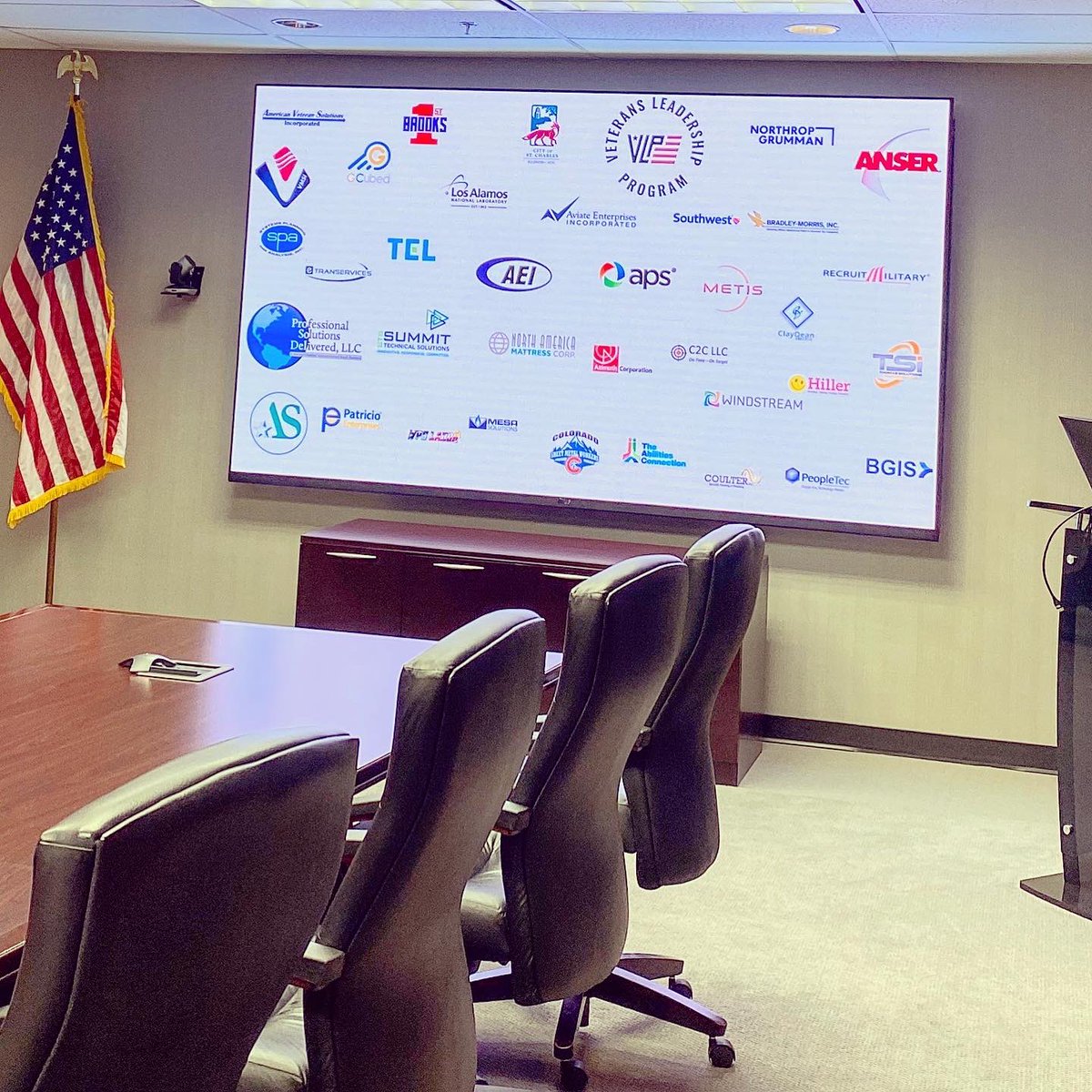 PeopleTec's tweet photo. Click here to read more about this incredible honor: https://t.co/JTLEXev2uj
@USDOL
#HIREVets #HireVets #USDOL #OwnIt #PeopleFirst #Proud #TechnologyAlways #PeopleTec #TAP https://t.co/FDMWHPNugQ