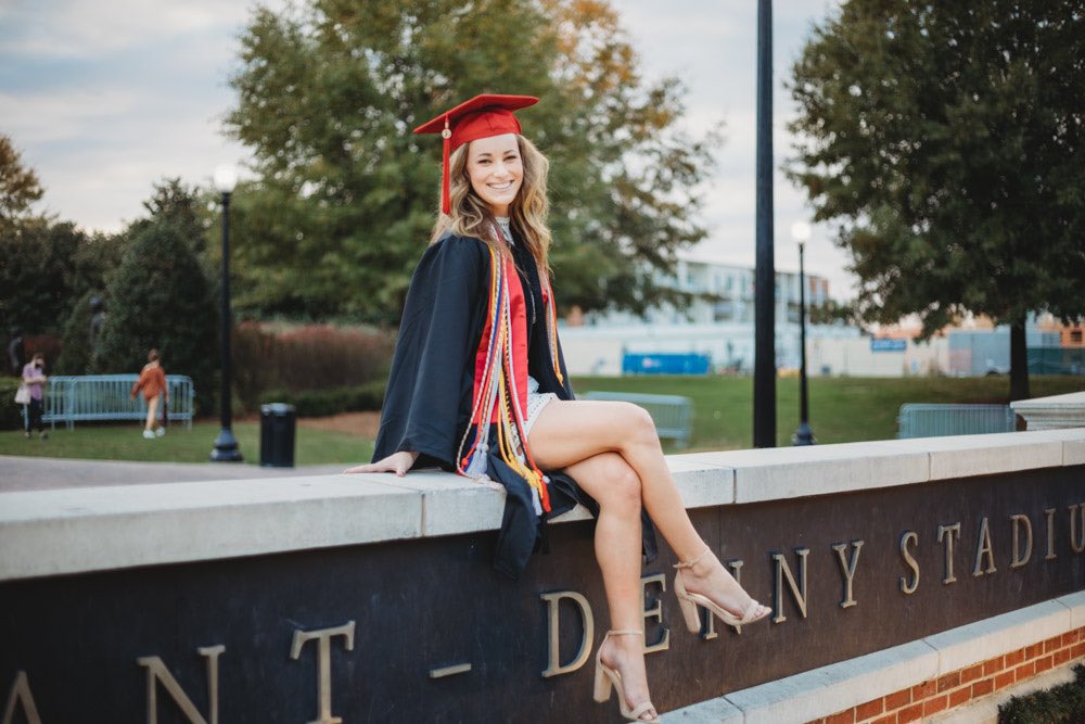 mmmcclenny's tweet photo. got my grad pics today!! can’t believe this is really happening https://t.co/LTy0Kkceb5