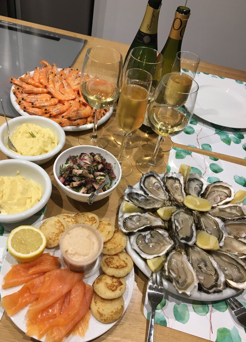 ellaone_13's tweet photo. Soirée au top https://t.co/wPo0R9OUJ5