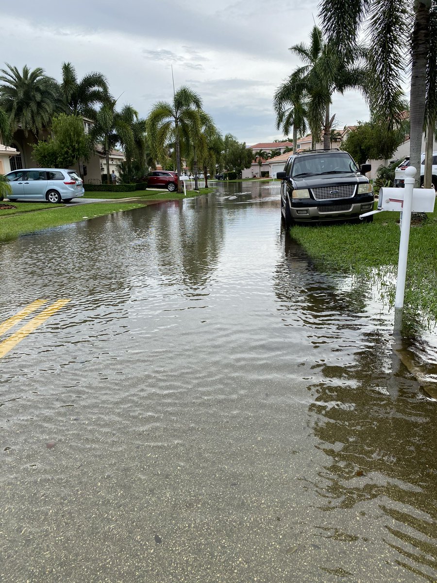 equiroz107's tweet photo. Heading to a new customer and this is what awaits in the streets... a lake!! No stopping A Crown Roofing! https://t.co/x4eZcxK5om