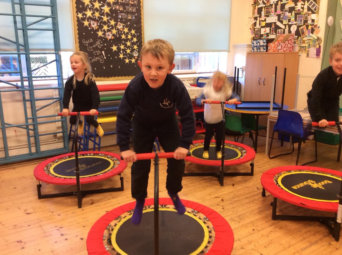 elvedenprimary's tweet photo. @jumpyarmouth Fox class loved their Boogie Bounce session and can’t wait for more this week! Keep bouncing guys,it’s a great way to stay mentally and physically alert👌🏻@SuffolkPESN @Active_Suffolk @Most_Active @JumpWarehouse https://t.co/Dq6QsG6a3y