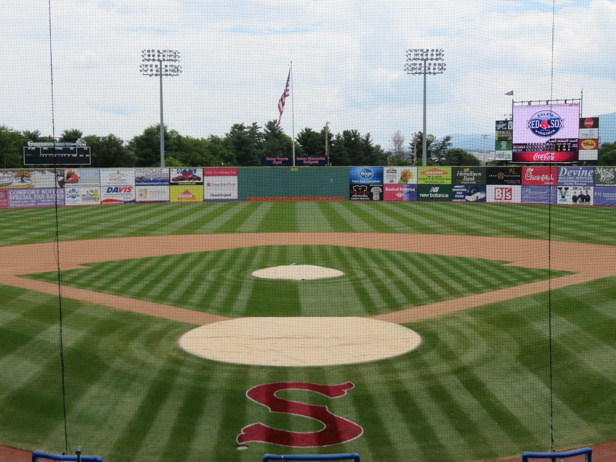 I am very honored and blessed to announce my commitment to further my academic and baseball career and Roanoke College. I would like to thank my family, coaches, and teammates for helping me along this journey! #noke @PBRVirginiaDC <a href="/RISE_Baseball/">RISE Baseball</a> <a href="/cosby_baseball/">Cosby Baseball</a> @SportsForceBBCA