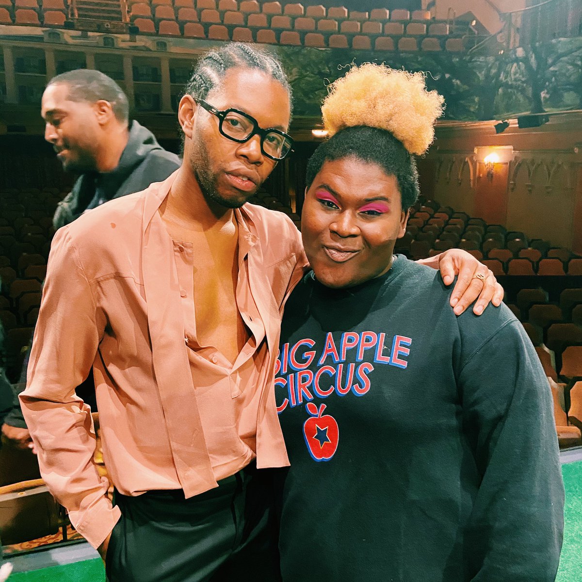 then we took these pics and it was an amazing fun time we talked about jeremys titties, i talked to harry about clouds, alot of moments ill never forget.