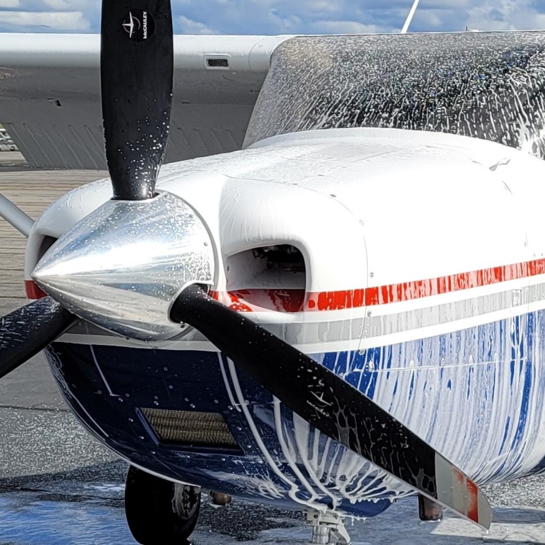 FranklinCo_CAP's tweet photo. Squeaky Clean!! Franklin County Composite Squadron had a plane cleaning day recently. Check out the shine on the 2nd picture of the wing! Great job, CAP! https://t.co/I2jy3MbAEx