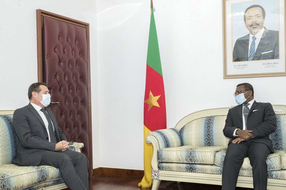 CameroonPm237's tweet photo. I granted a farewell audience to the Swiss Ambassador to Cameroon, H.E. Pietro Lazzeri, whose stay had come to an end. We appreciate the friendly and cooperative relations between our two countries and look forward to the future.
#DionNgute
#Cameroon https://t.co/CYG1YdLUeJ