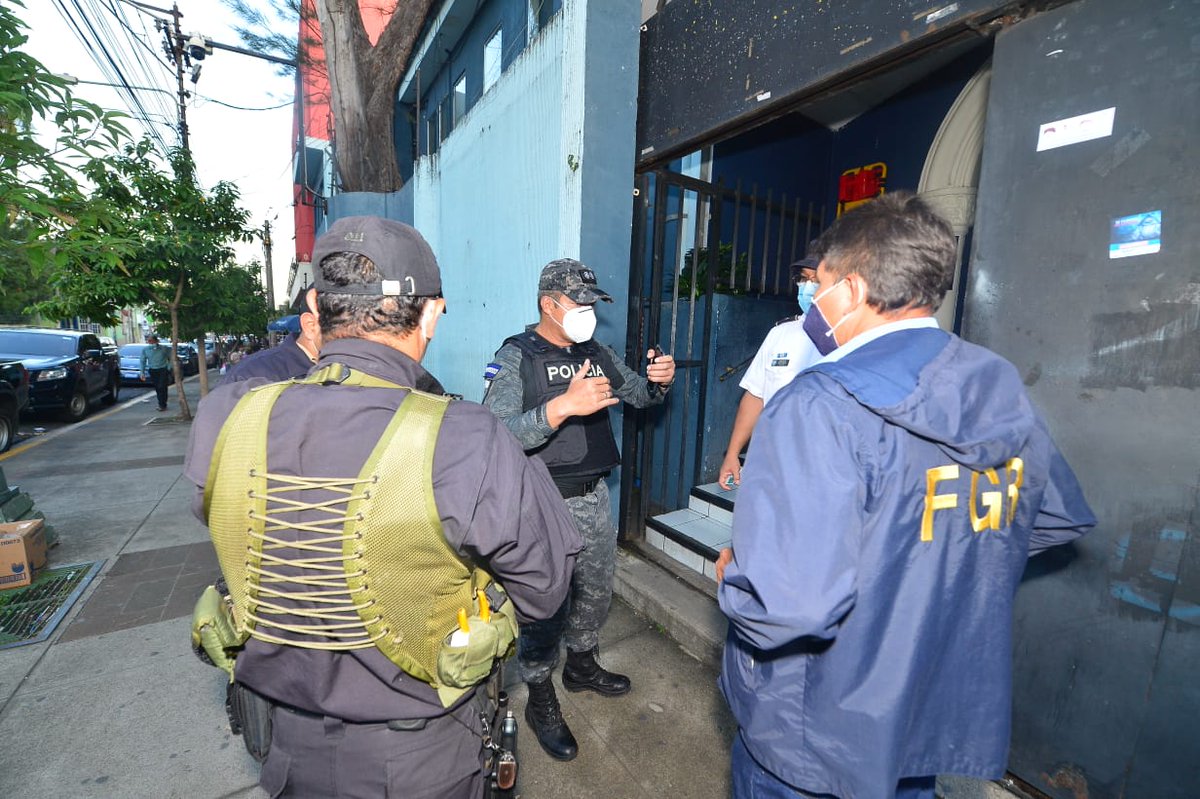 elsalvador.com tweet media
