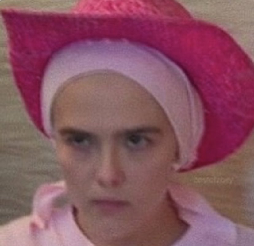 Happy birthday to miss zoey deutch 