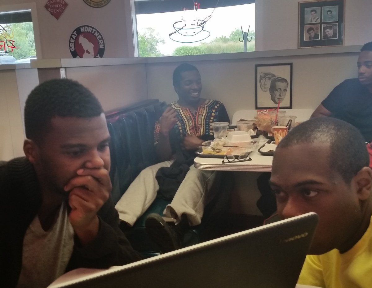 815Capital's tweet photo. How it started ➡️ How it's going
#alwayseat 🍽️
#business #smallbusiness #startup #entrepreneur #entrepreneurship #realestate #productdevelopmemt #eventpromotion #collaboration #blackbusiness #kingsoftheroundtable #kort https://t.co/mlN6mv9xGl