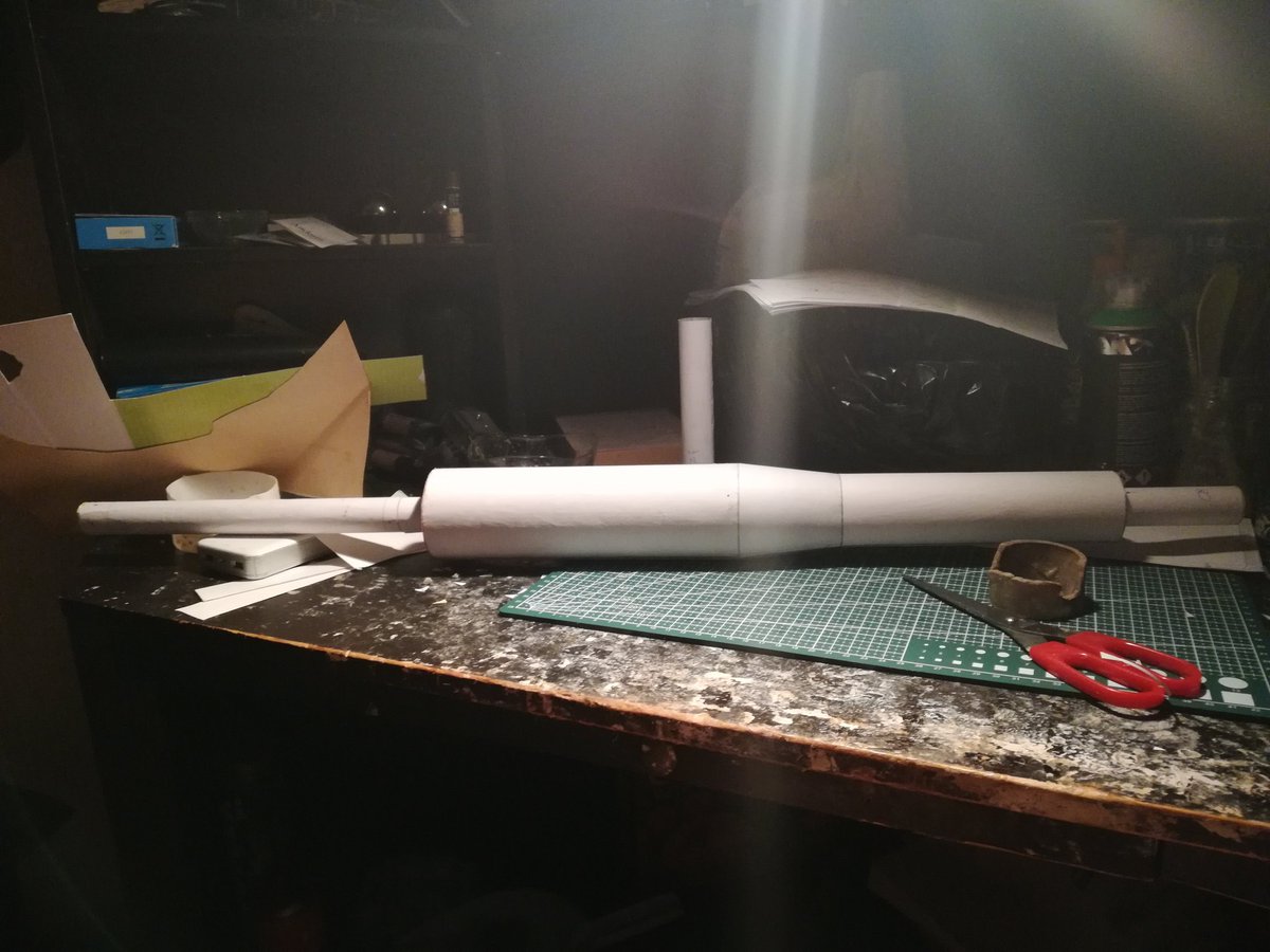 orehovitsch's tweet photo. Making an RPG-7 by @paper_replika the model itself is great and the modularity is a very interesting idea
#Paper #papercraft #paperreplika #diy #WIP https://t.co/SyiqwF6VE2