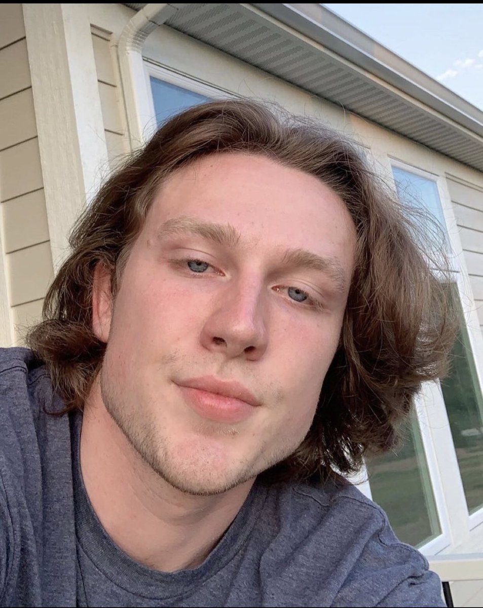 tvjbowe571's tweet photo. URGENT: @pknox27 has told the boys that he will cut his hair if he gets 2500 retweets. Please help us get our boy back. 1 retweet=1 step towards making our boy look pretty again 🥺 https://t.co/w1J3sGswvJ