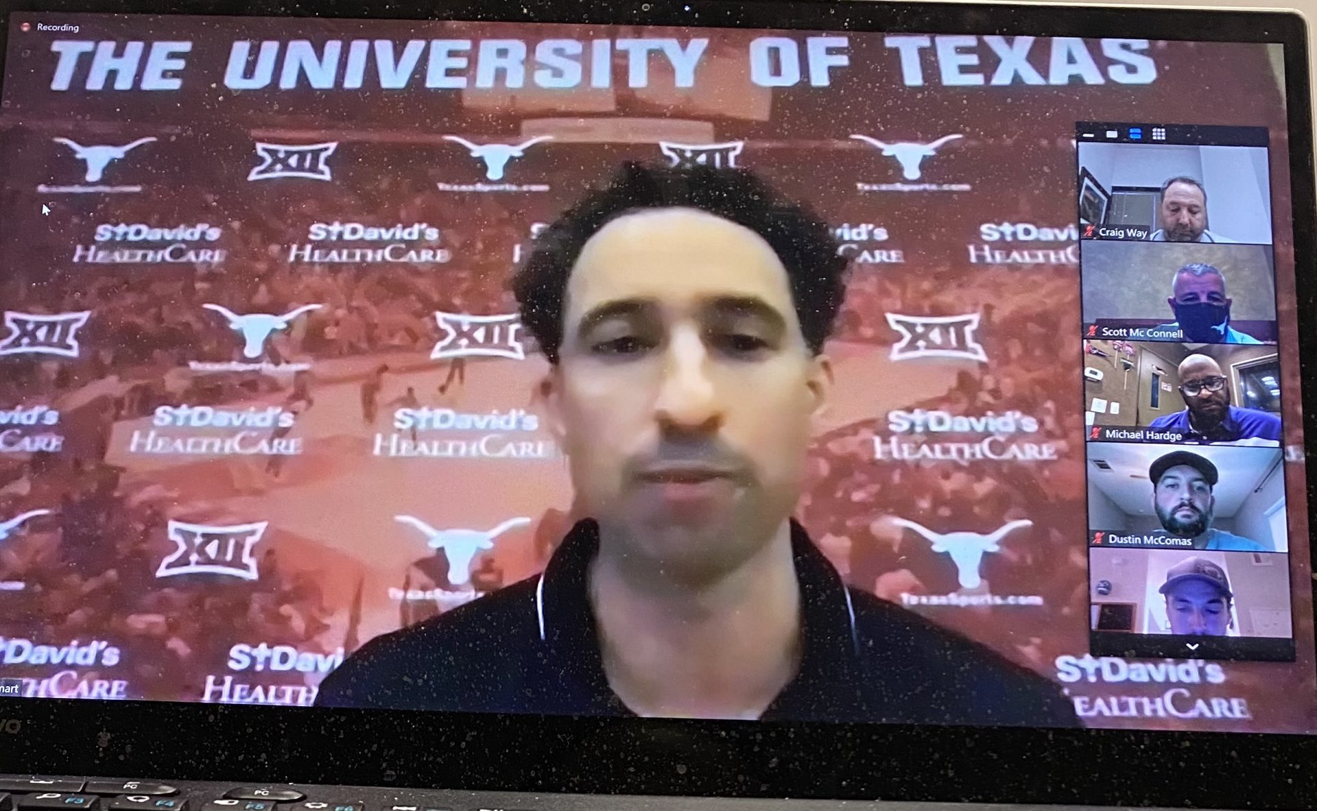 EmfA0H7XcAYYP_-?format=jpg&name=large