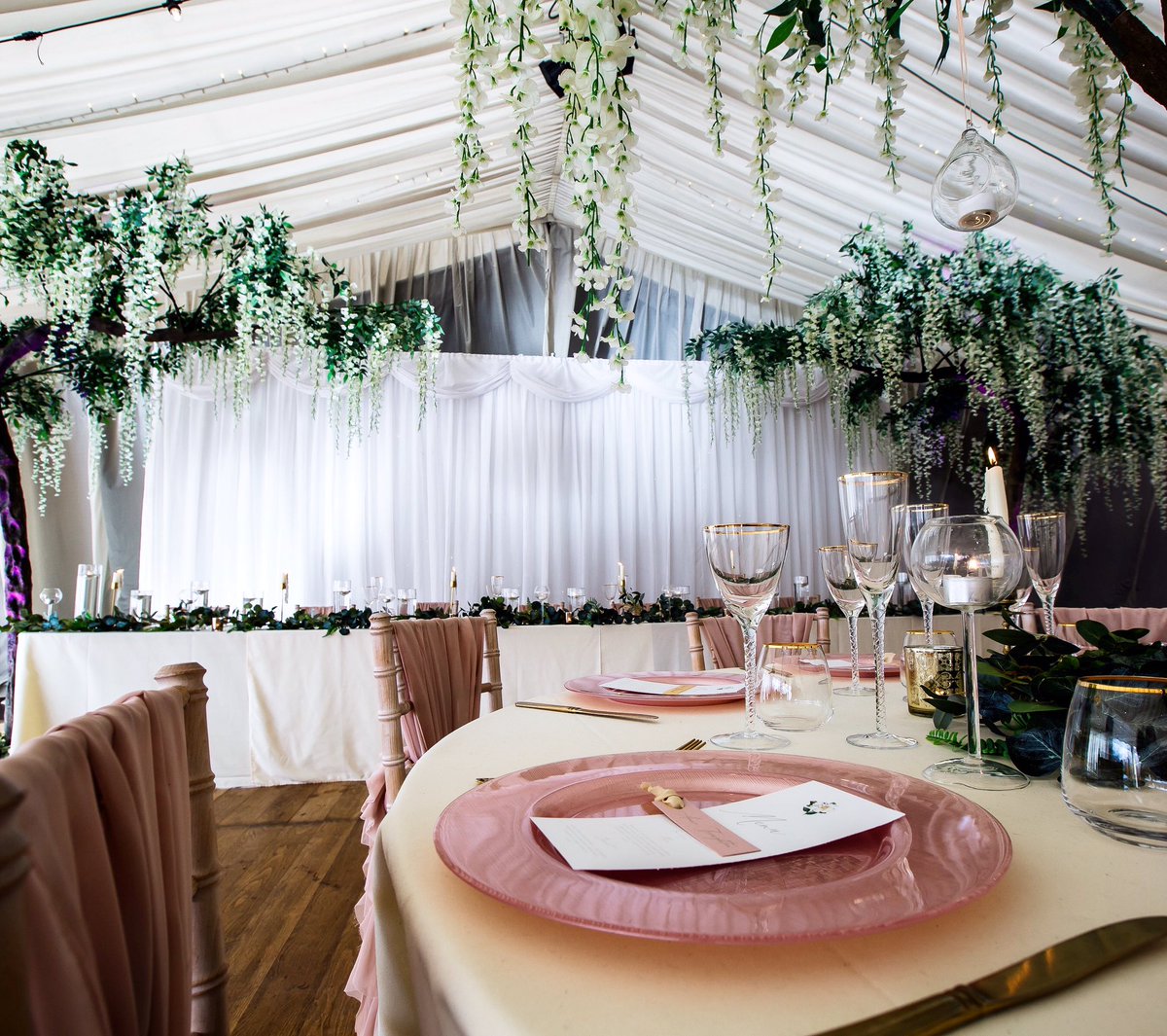 SabatoEvents's tweet image. On these dark winter nights I’m often thinking ahead to next summer and dreaming of picturesque marquee settings for my clients’ weddings &amp;amp; celebrations complete with heavenly florals and summery blush tones #weddinginspo #cheshirewedding #weddingplanner #bridetobe #weddingstyle