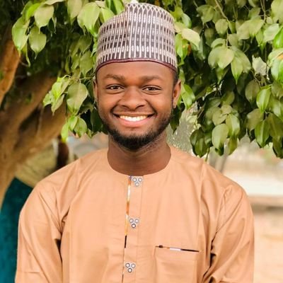  I'm bored so I made myself busy with the pictures of some among my many good 0 people I met here.