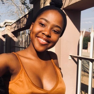  I'm bored so I made myself busy with the pictures of some among my many good 0 people I met here.