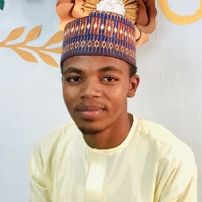  I'm bored so I made myself busy with the pictures of some among my many good 0 people I met here.