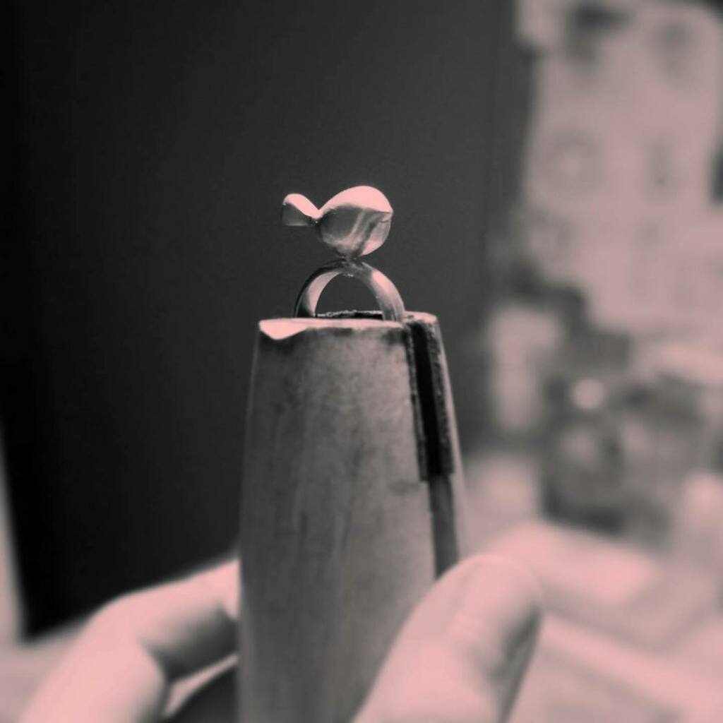 laobjeteria's tweet photo. Jewelry is meant to be special, it’s meant to highlight your personality and open a window into the true YOU. I fabricate every single one of your jewels with care and joy, leaving a bit of myself in them, even stopping for a happy dance when they shine … https://t.co/NvKdY7wl0B https://t.co/c7RzbOu2e7