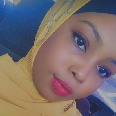  I'm bored so I made myself busy with the pictures of some among my many good 0 people I met here.