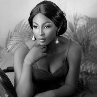  I'm bored so I made myself busy with the pictures of some among my many good 0 people I met here.