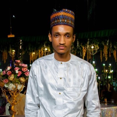  I'm bored so I made myself busy with the pictures of some among my many good 0 people I met here.