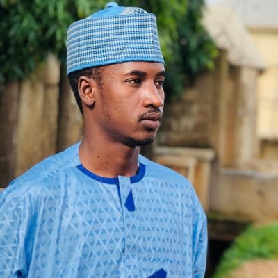  I'm bored so I made myself busy with the pictures of some among my many good 0 people I met here.