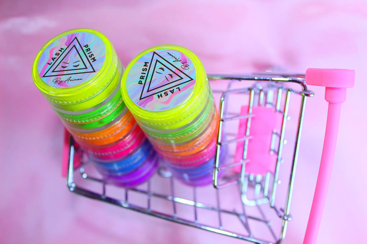 LashPrism's tweet photo. Pigments or Glitters? Or both?😝💕💕 https://t.co/RGuRzA6PM9 🛍 https://t.co/BgRyzTYw5N