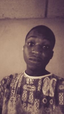  I'm bored so I made myself busy with the pictures of some among my many good 0 people I met here.