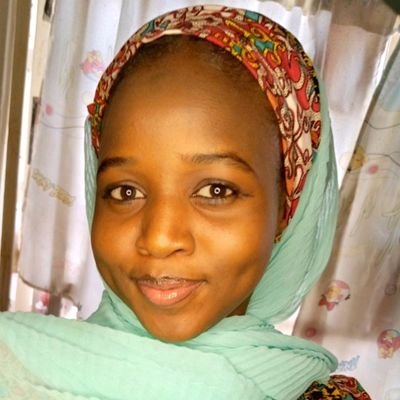  I'm bored so I made myself busy with the pictures of some among my many good 0 people I met here.