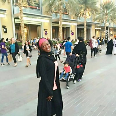  I'm bored so I made myself busy with the pictures of some among my many good 0 people I met here.