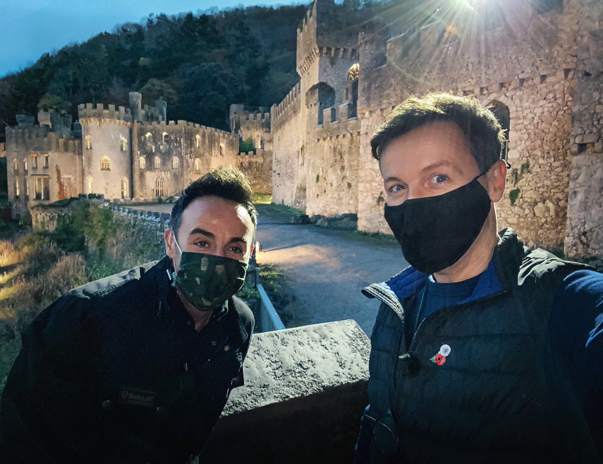 antanddec's tweet photo. We’re heeerrrreee! Kings of the castle or a pair of dirty rascals? 🏰 👑 #imaceleb @imacelebrity @ITV https://t.co/Gf9MEjyofC