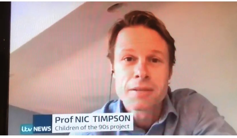 nic_timpson's tweet photo. Long day for @BristolUni @CO90s and out comms team... some part time and some professional voices reflecting on and pointing out world beating research... #keep_going #physicalnotsocialdistance @CO90s keep in touch https://t.co/emzLCOq39r https://t.co/AqtVAujCSq