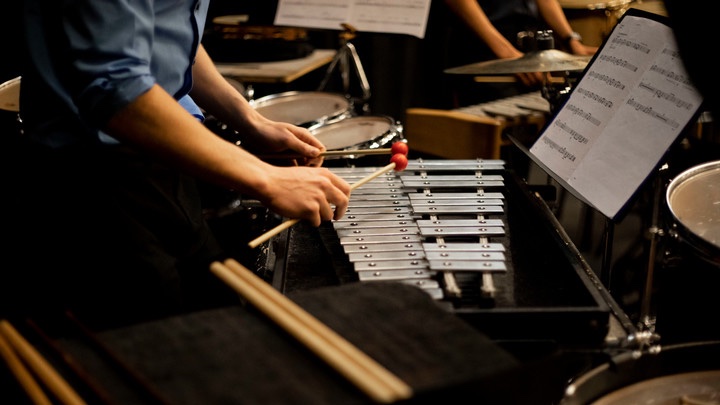 Southeast News (@se_news) on Twitter photo The <a href="/semomusicdept/">SEMO Music Department</a>'s Annual Percussion Ensemble Family Holiday Concert will be on Nov. 21. This family-fun entertainment, presented by <a href="/SERiverCampus/">SoutheastRiverCampus</a> students and faculty, includes holiday music and videos and a reading of "The Night Before Christmas." bit.ly/3ncHmE5 The <a href="/semomusicdept/">SEMO Music Department</a>'s Annual Percussion Ensemble Family Holiday Concert will be on Nov. 21. This family-fun entertainment, presented by <a href="/SERiverCampus/">SoutheastRiverCampus</a> students and faculty, includes holiday music and videos and a reading of "The Night Before Christmas." bit.ly/3ncHmE5
