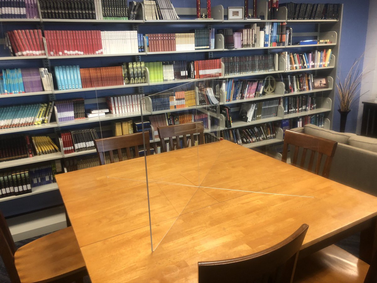 AynorHSLibrary's tweet photo. Divider for IB lounge in the AHS library.
#bluejacketsread #ahsreads
#ahslibrarylearningcommons
#ahsllc #bluejacketlife
#aynorhighschool
#hcslibrarymedia
#leadhcs #hcsleads #futurereadylibrarians #libraryrocks #librarianlife https://t.co/HvmbTx95y5