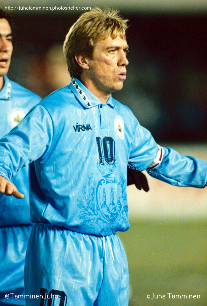 TamminenJuha's tweet photo. Massimo Bonini, San Marino, 14 December 1994 at @stadionhelsinki #MassimoBonini #SanMarino https://t.co/2u2QdOmtWW