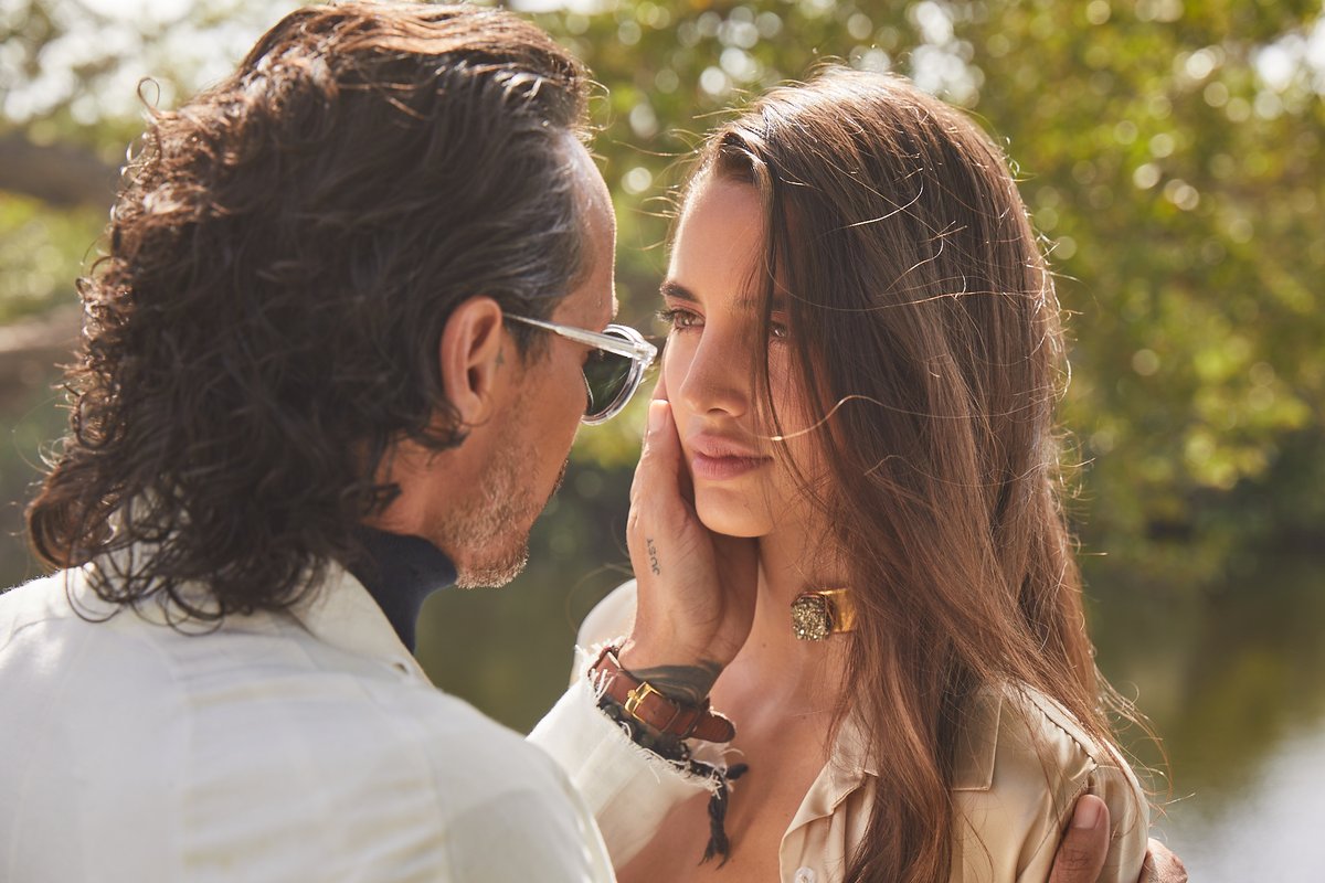 MarcAnthony's tweet photo. Aunque parezca mentira, ya había soñado contigo... https://t.co/SZ2vGjmGIC